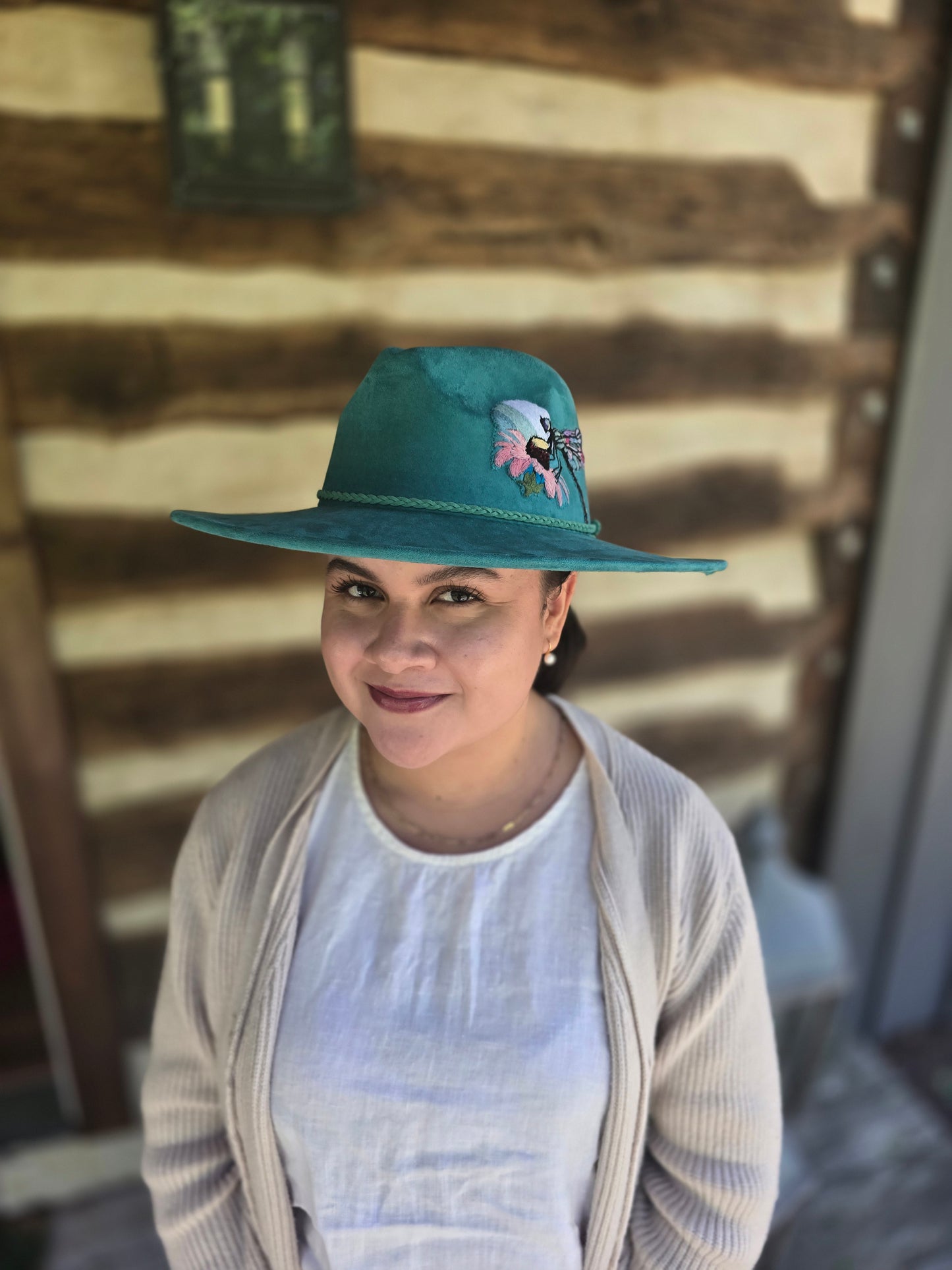 Bright western suede wide-brim hat