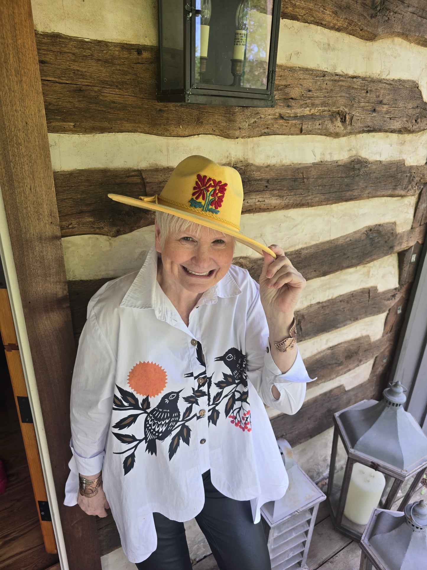 Bright western suede wide-brim hat